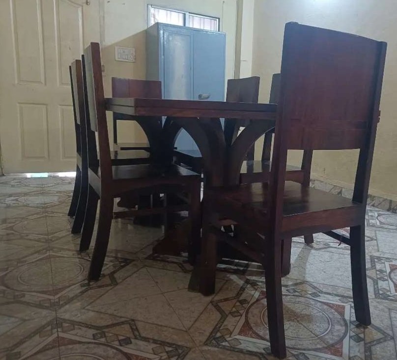 Sheesham Wood 6 Seater Dining Table