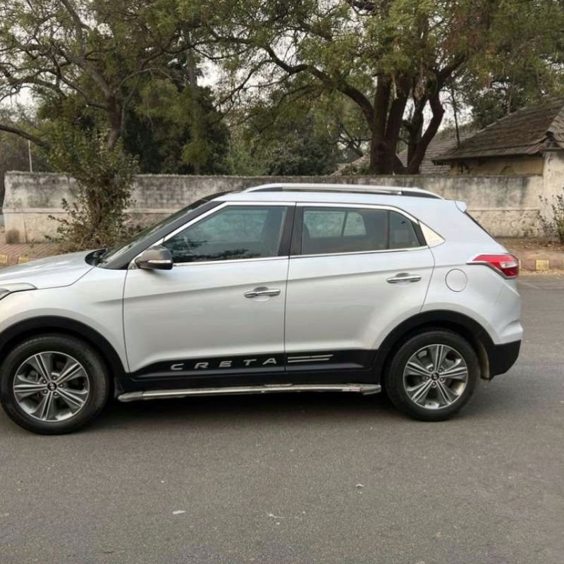 HYUNDAI CRETA 1.6 CRDI SX PLUS AT DUAL TONE