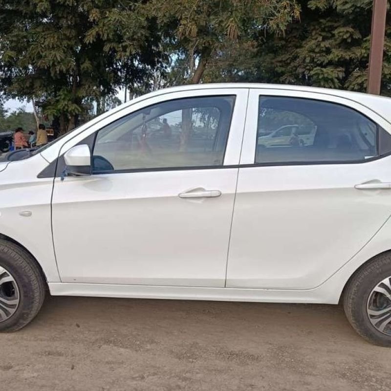 Tata Tiago XZ Petrol