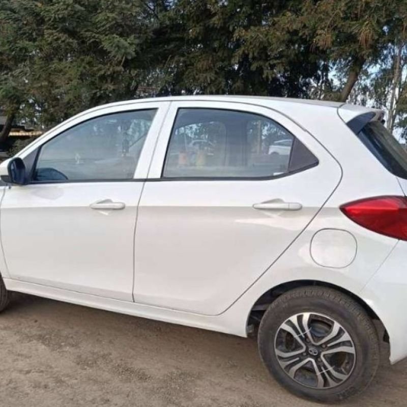 Tata Tiago XZ Petrol